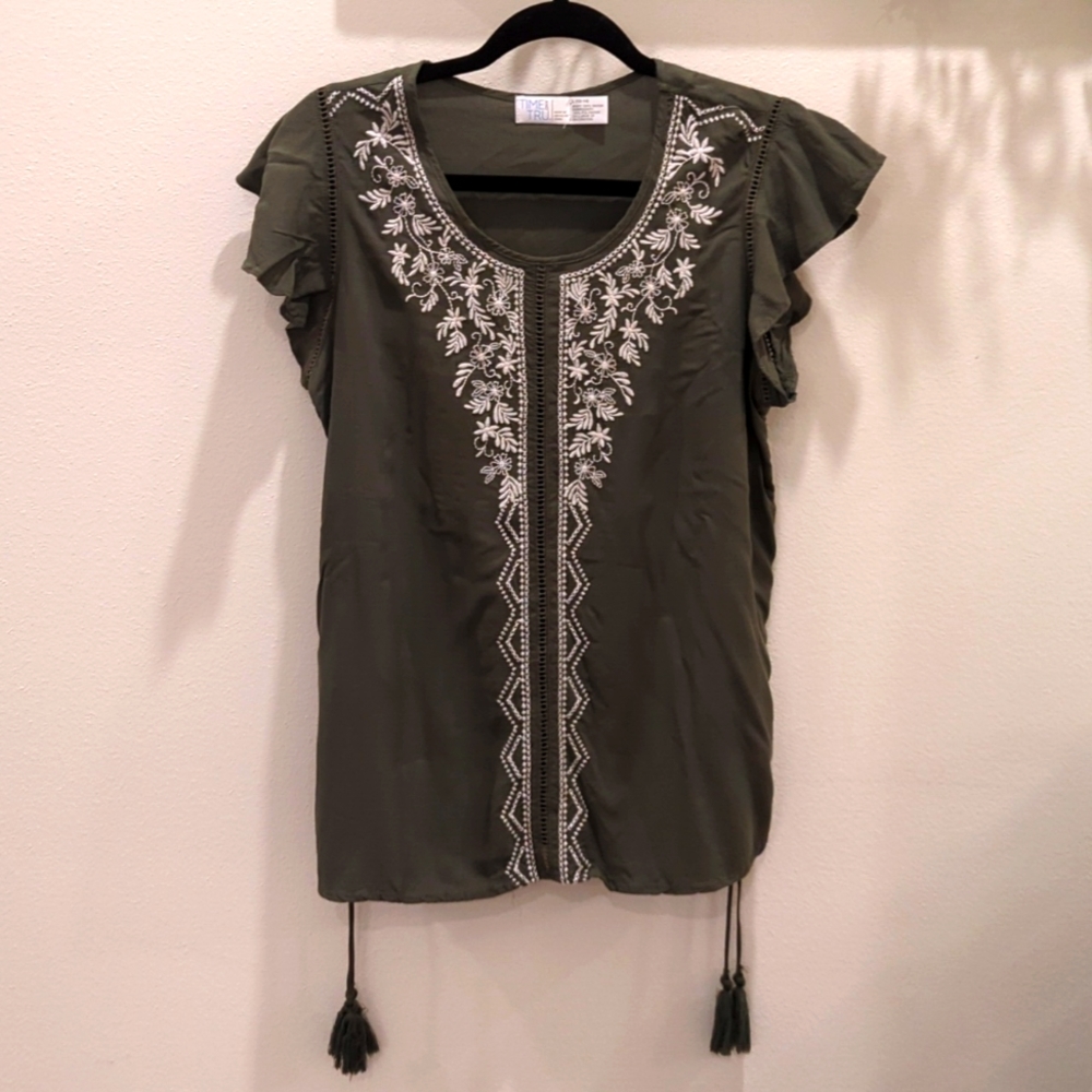 Time and Tru Large Top
